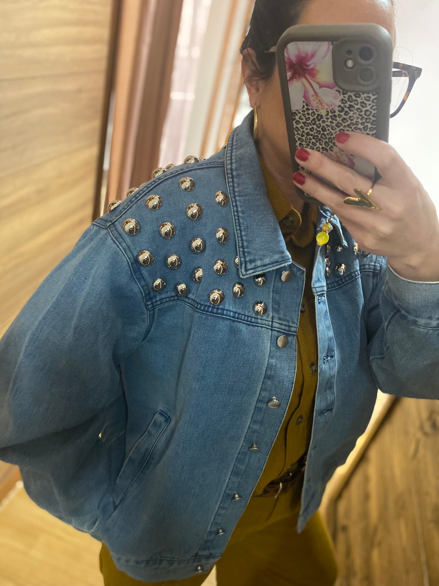 Veste en jean clouté