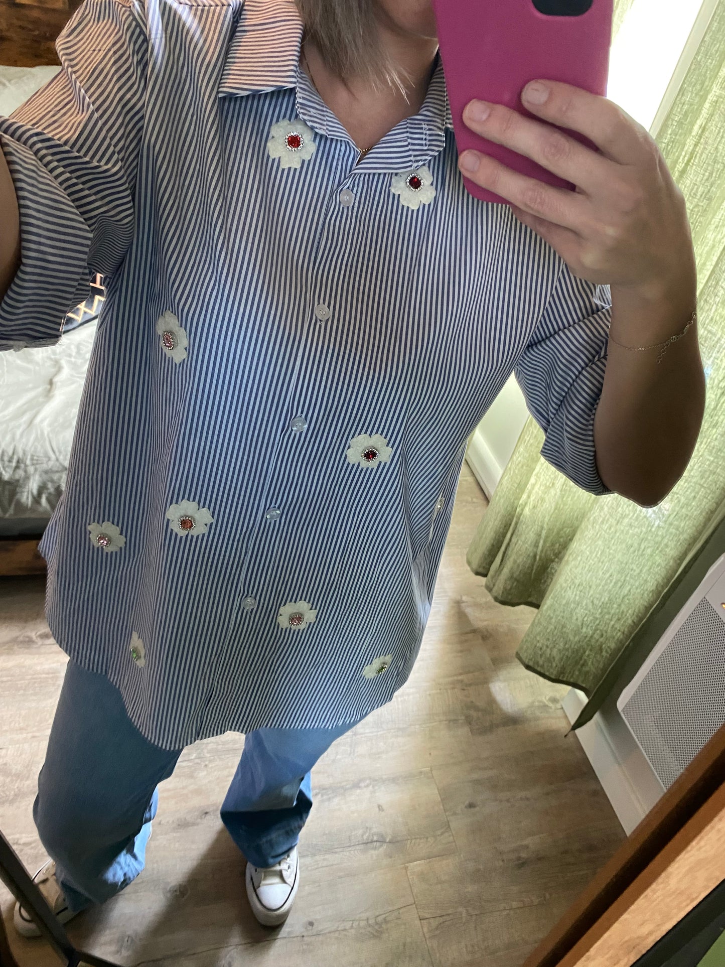 Chemise rayée à fleurs